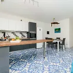 Incanto Luxury House בית נופש *